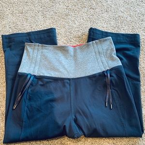 Lululemon side cinch crop